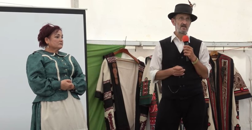 Faragó Mária és Bak Zoltán:öltözzünk népviseletbe!